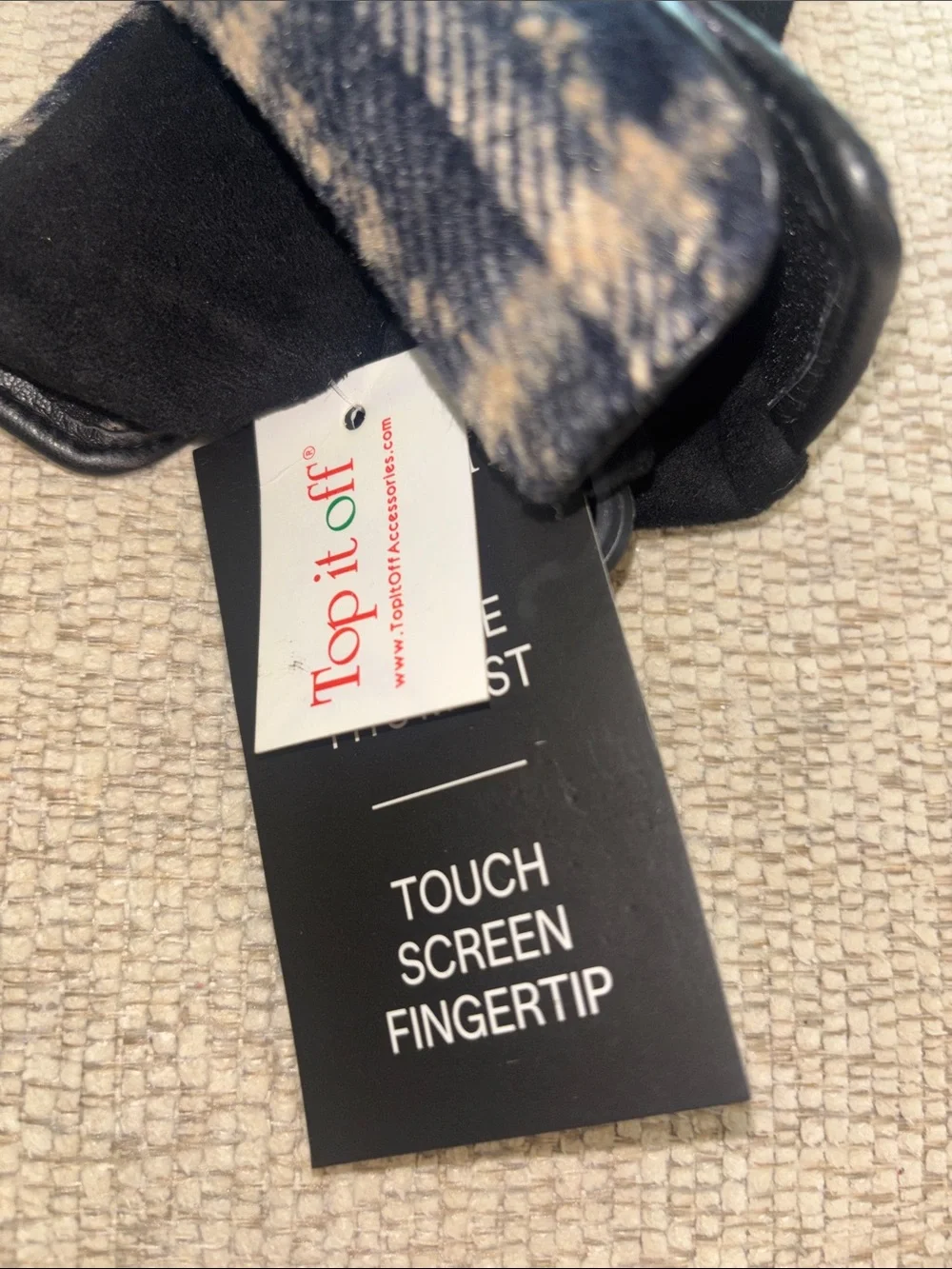Top it Off Classic Plaid Touchscreen Womens  Gloves - Black & Cream